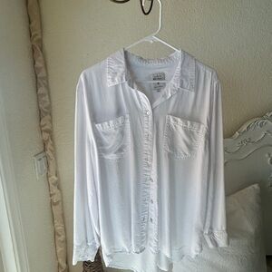 Serra Classic White Button Down Blouse